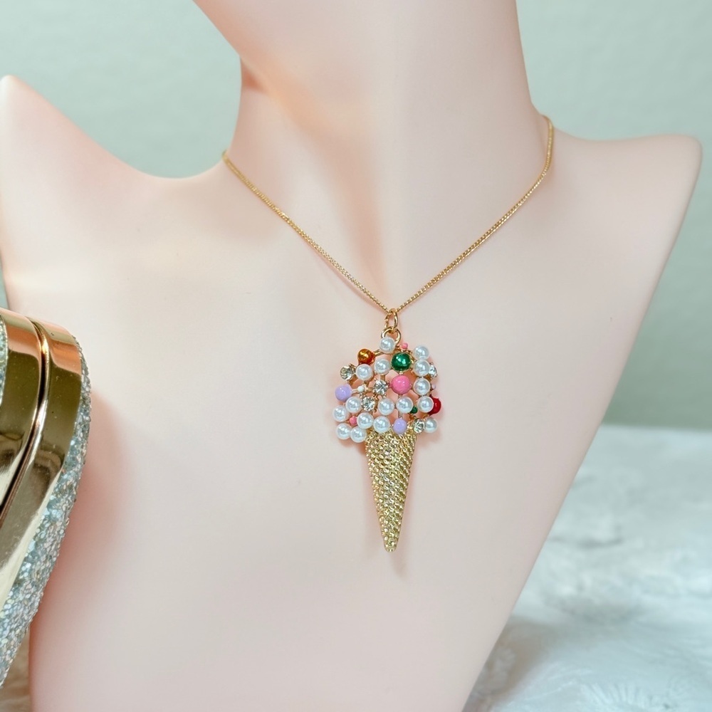 ⚜️ Gold Ice Cream Cone Pendant Necklace 🍦💎 - Picture 6 of 6